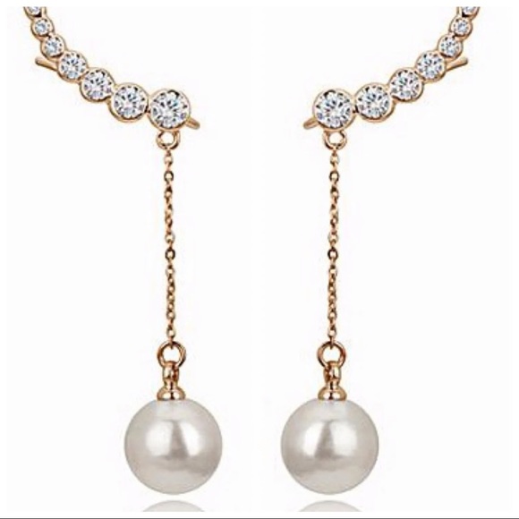 🎁 Pearl & Crystal Drop Earrings - Picture 3 of 4